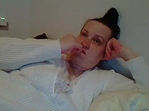 Snapshot of _squirty_cum_lady_ chatting on 02.26.25 squirty cum lady online show from 02.26.25