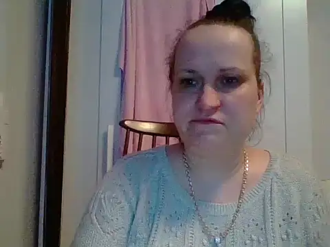 Snapshot of _squirty_cum_lady_ chatting on 03.02.25 squirty cum lady online show from 03.02.25