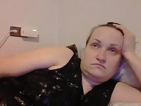 Snapshot of _squirty_cum_lady_ chatting on 03.04.25 squirty cum lady online show from 03.04.25