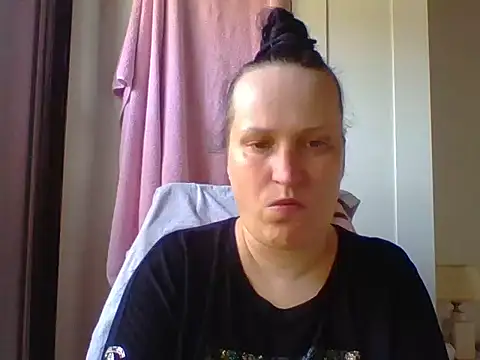 Snapshot of _squirty_cum_lady_ chatting on 03.08.25 squirty cum lady online show from 03.08.25