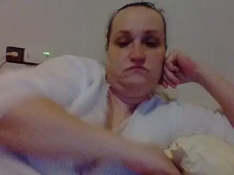 Snapshot of _squirty_cum_lady_ chatting on 03.12.25 squirty cum lady online show from 03.12.25