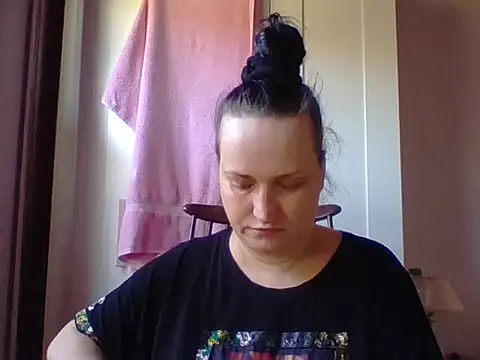 Snapshot of _squirty_cum_lady_ chatting on 03.18.25 squirty cum lady online show from 03.18.25