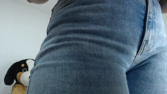 Amelia Debora Antonella online show from 10.22.25