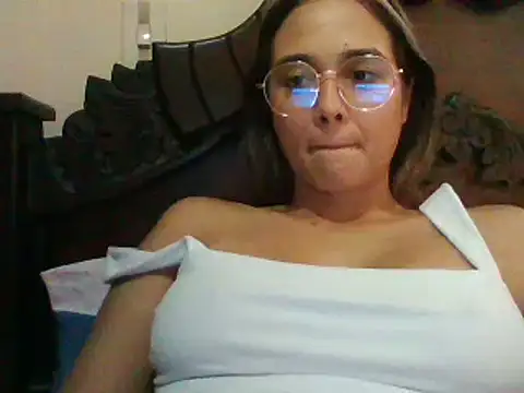 trianabell online show from 12.02.24