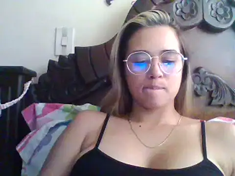 trianabell online show from 12.12.24