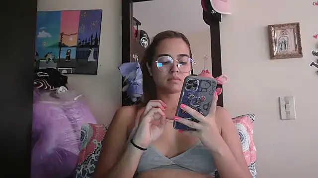 trianabell online show from 04.14.26