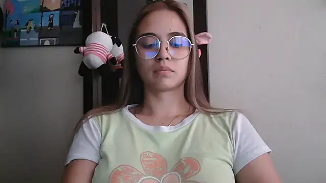 trianabell online show from 06.25.26