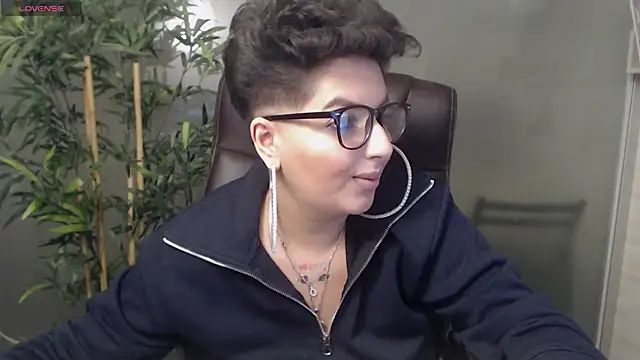 BustyAllyy online show from 01.08.25