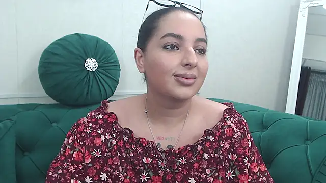 Snapshot of BustyAllyy chatting on 03.24.26 BustyAllyy online show from 03.24.26