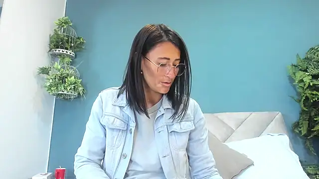 Snapshot of SharisWillian chatting on 07.09.26 SharisWillian online show from 07.09.26