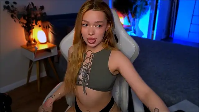 Lily Yin online show from 06.11.26