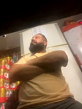 Snapshot of baruel-10 chatting on 10.28.25 baruel-10 online show from 10.28.25