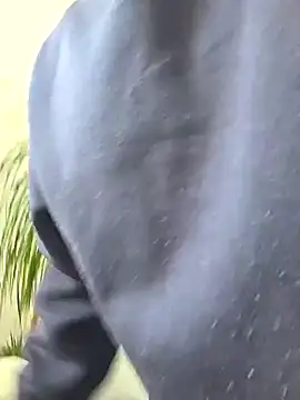 Schnubby1 online show from 02.27.25