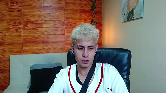 Bastiaan 28 online show from 12.11.24