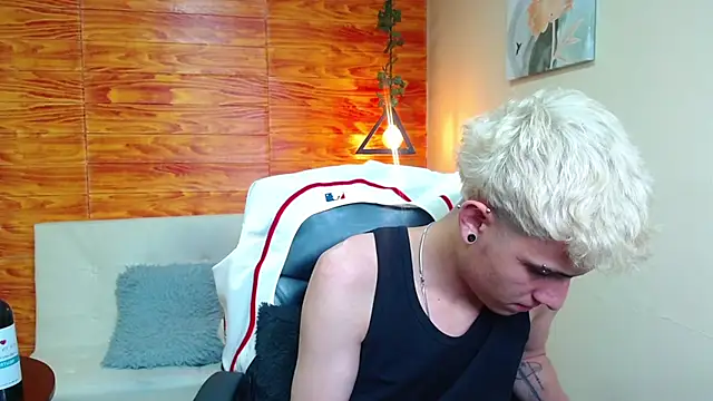 Bastiaan 28 online show from 12.11.24