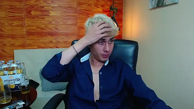 Bastiaan 28 online show from 12.12.24