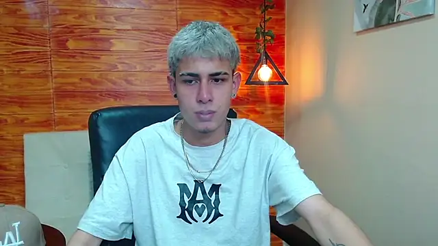 Bastiaan 28 online show from 12.25.24