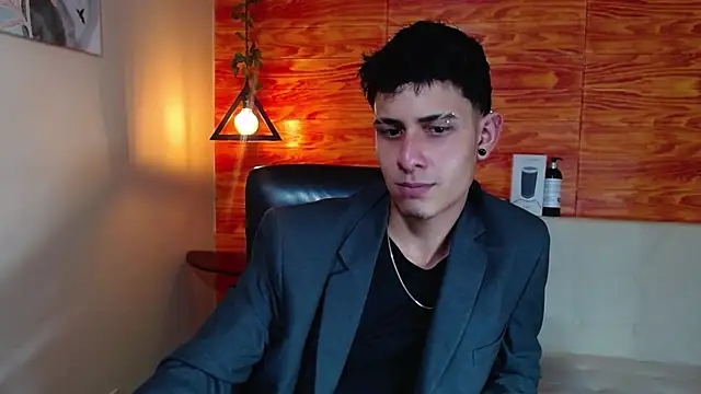 Bastiaan 28 online show from 02.07.25