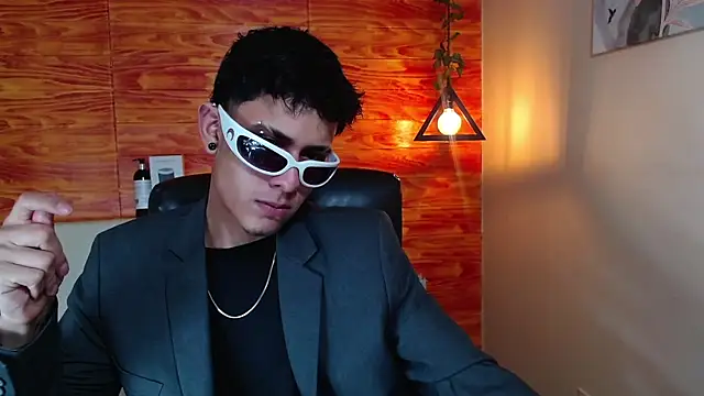 Bastiaan 28 online show from 02.07.25