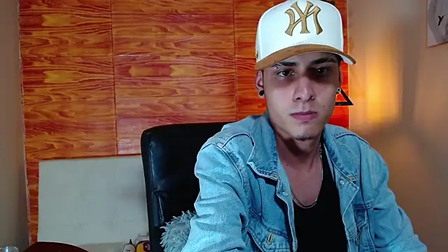 Bastiaan 28 online show from 02.19.25