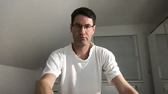 zxzx cam1 online show from 12.31.24