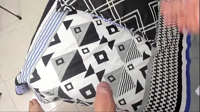 Snapshot of Valentine_petite1 chatting on 09.23.25 Valentine petite1 online show from 09.23.25