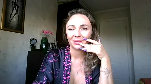 AngelinaLove28 online show from 09.15.25