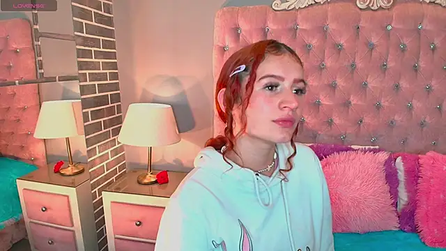 AdelaineBest online show from 10.17.25