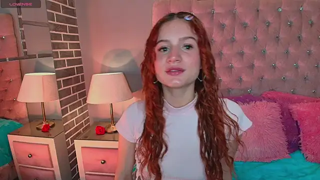 AdelaineBest online show from 10.18.25