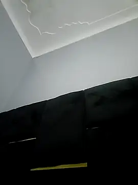 julietunderwoood online show from 02.06.26