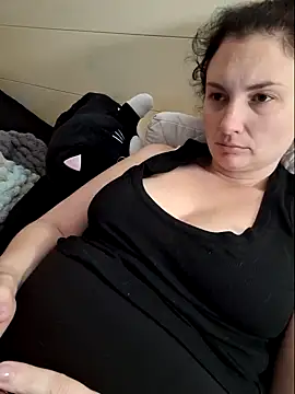 Snapshot of MilfyMrsRobinson chatting on 01.27.25 MilfyMrsRobinson online show from 01.27.25