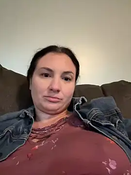 Snapshot of MilfyMrsRobinson chatting on 02.05.25 MilfyMrsRobinson online show from 02.05.25