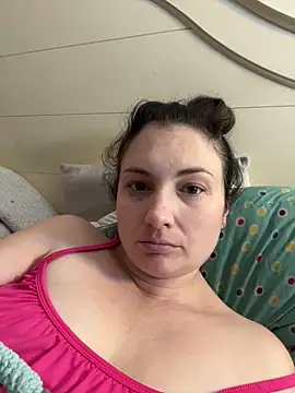 Snapshot of MilfyMrsRobinson chatting on 02.08.25 MilfyMrsRobinson online show from 02.08.25