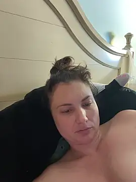 Snapshot of MilfyMrsRobinson chatting on 02.08.25 MilfyMrsRobinson online show from 02.08.25