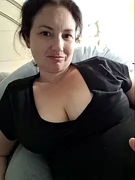 Snapshot of MilfyMrsRobinson chatting on 03.13.25 MilfyMrsRobinson online show from 03.13.25