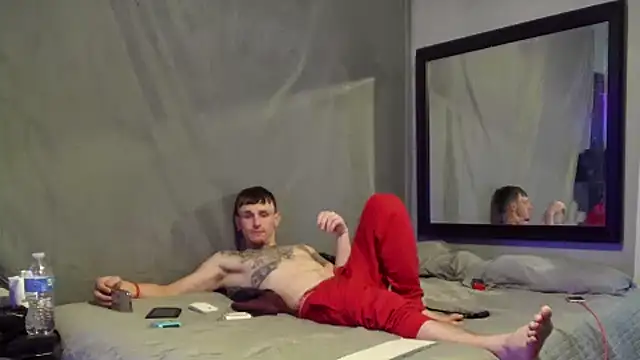 Snapshot of RyleyRydes chatting on 12.22.24 RyleyRydes online show from 12.22.24