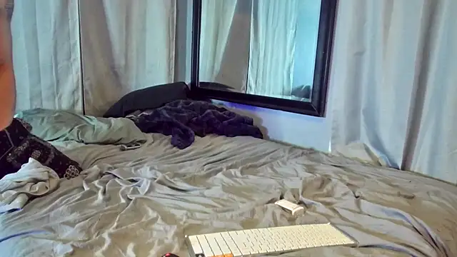 Snapshot of RyleyRydes chatting on 02.03.25 RyleyRydes online show from 02.03.25