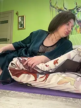 Snapshot of MooonReal chatting on 01.18.26 MooonReal online show from 01.18.26