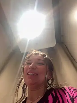 Snapshot of MooonReal chatting on 03.01.26 MooonReal online show from 03.01.26