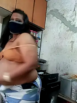 Love Jenny online show from 12.05.25