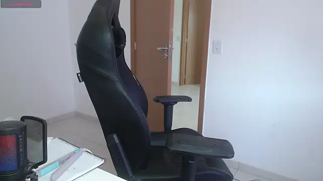 charlotbelucci  online show from 10.07.25