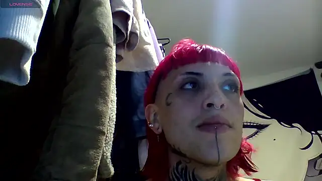 Snapshot of charlotbelucci_ chatting on 07.19.26 charlotbelucci online show from 07.19.26