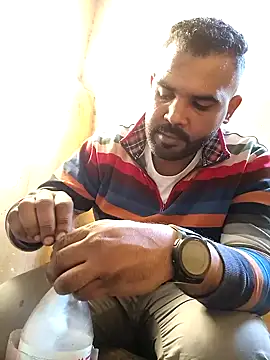 ListedLoin online show from 01.06.25