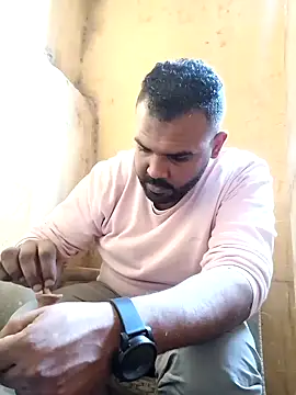 ListedLoin online show from 01.08.25