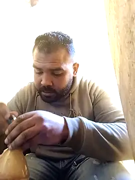 ListedLoin online show from 01.12.25