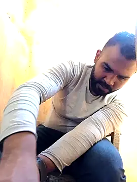 ListedLoin online show from 01.18.25