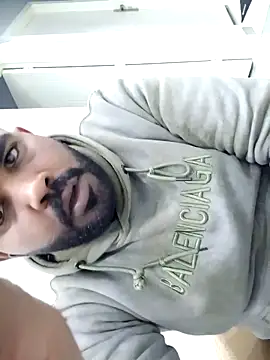 ListedLoin online show from 03.04.25