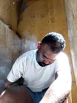 ListedLoin online show from 10.06.25