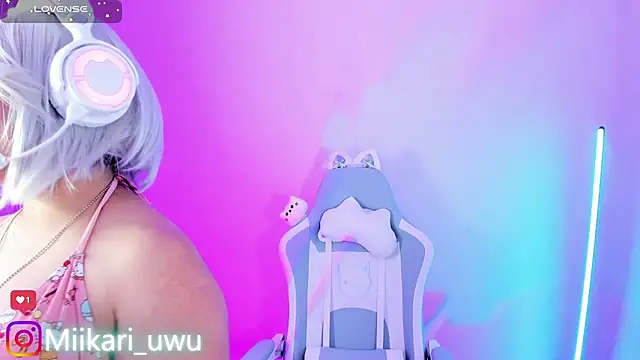 Ahri Elderwood online show from 03.10.26