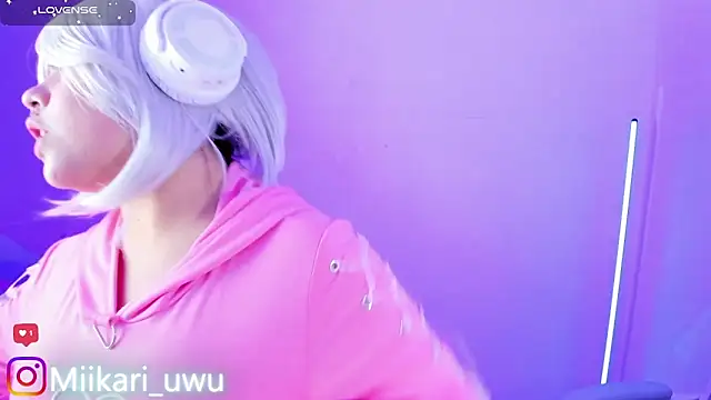 Ahri Elderwood online show from 04.14.26